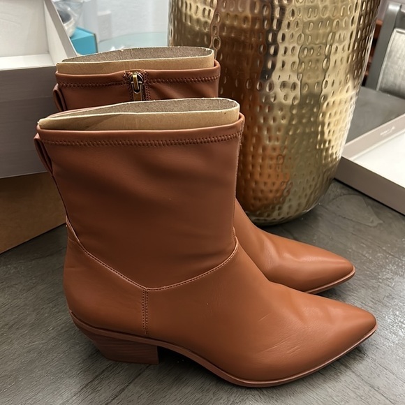 Franco Sarto Sienna Sammi Bootie - Picture 4 of 7